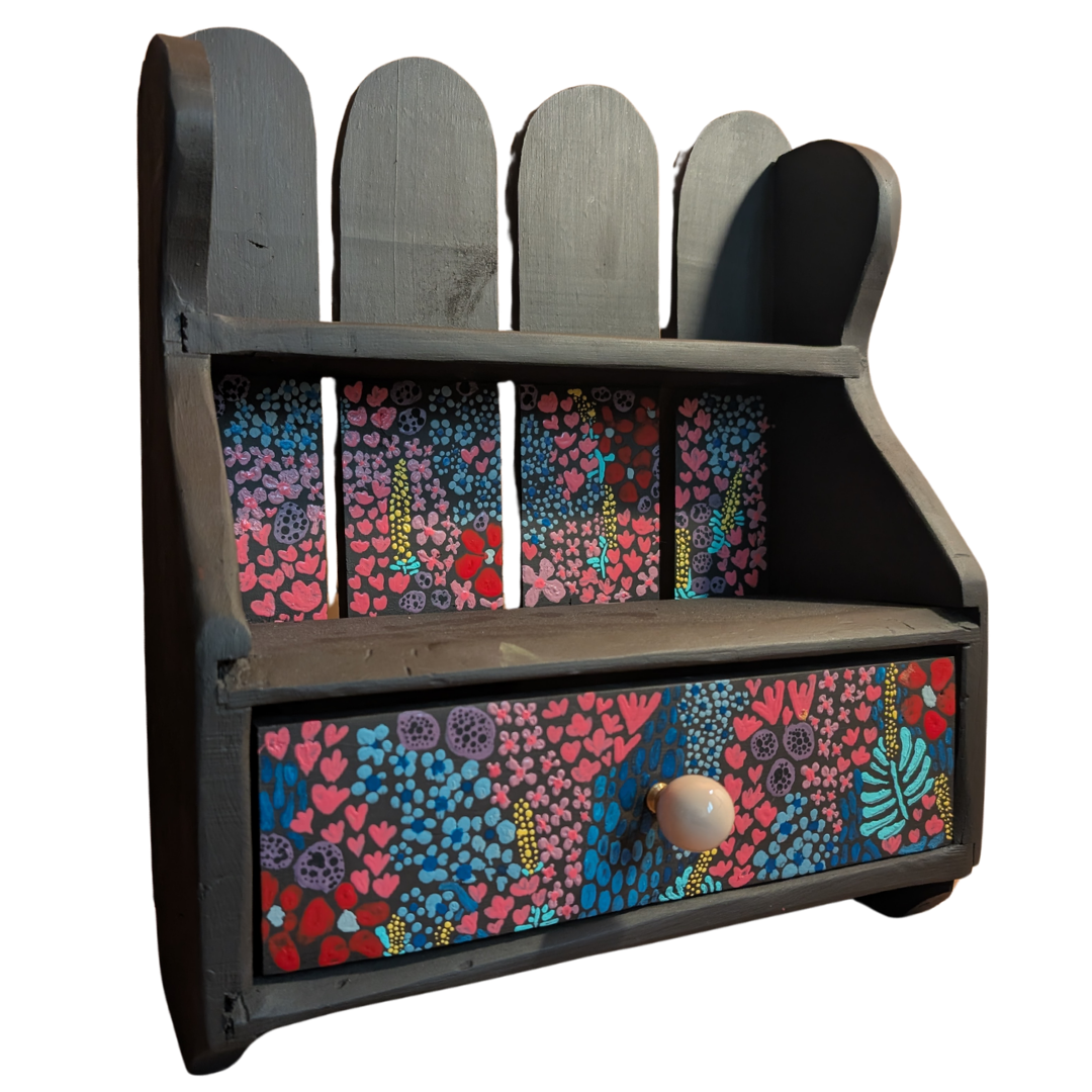 Bloom Shelf
